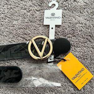 Brand NEW Xtra-Small Black Valentino Belt gold hardware